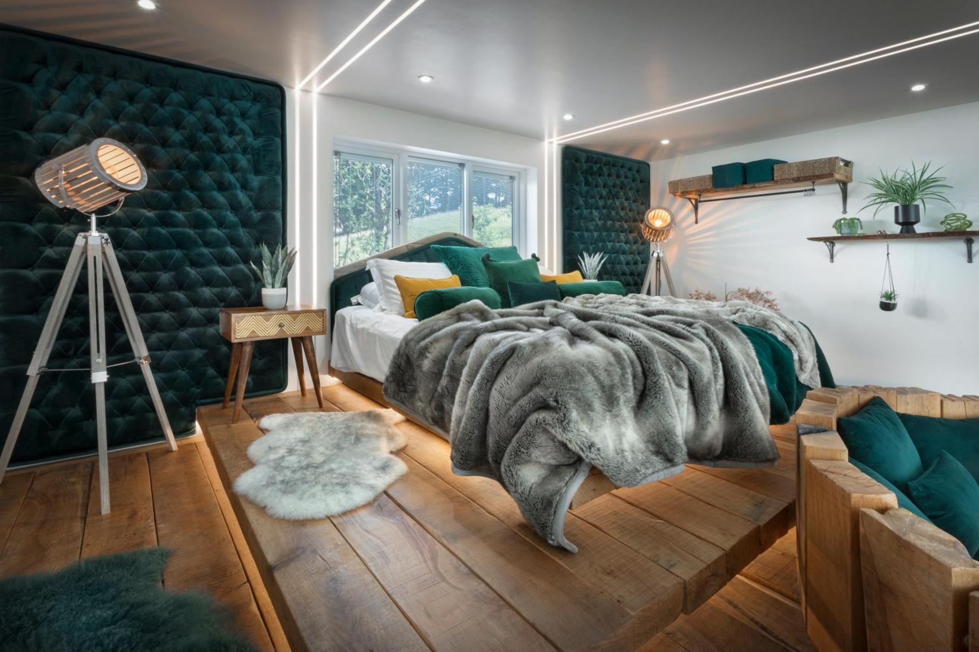 Aphrodites Group - Luxury Hot Tub Suites In Central Lake District! Bowness-on-Windermere Exterior photo