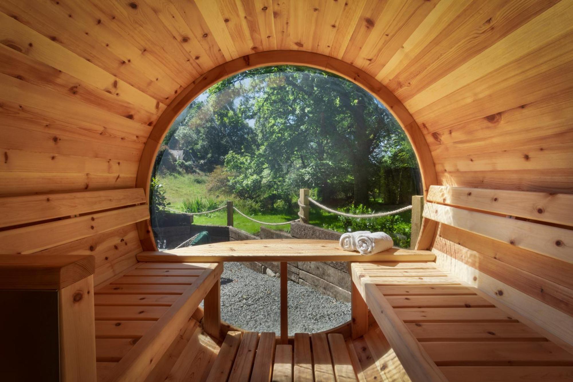 Aphrodites Group - Luxury Hot Tub Suites In Central Lake District! Bowness-on-Windermere Exterior photo