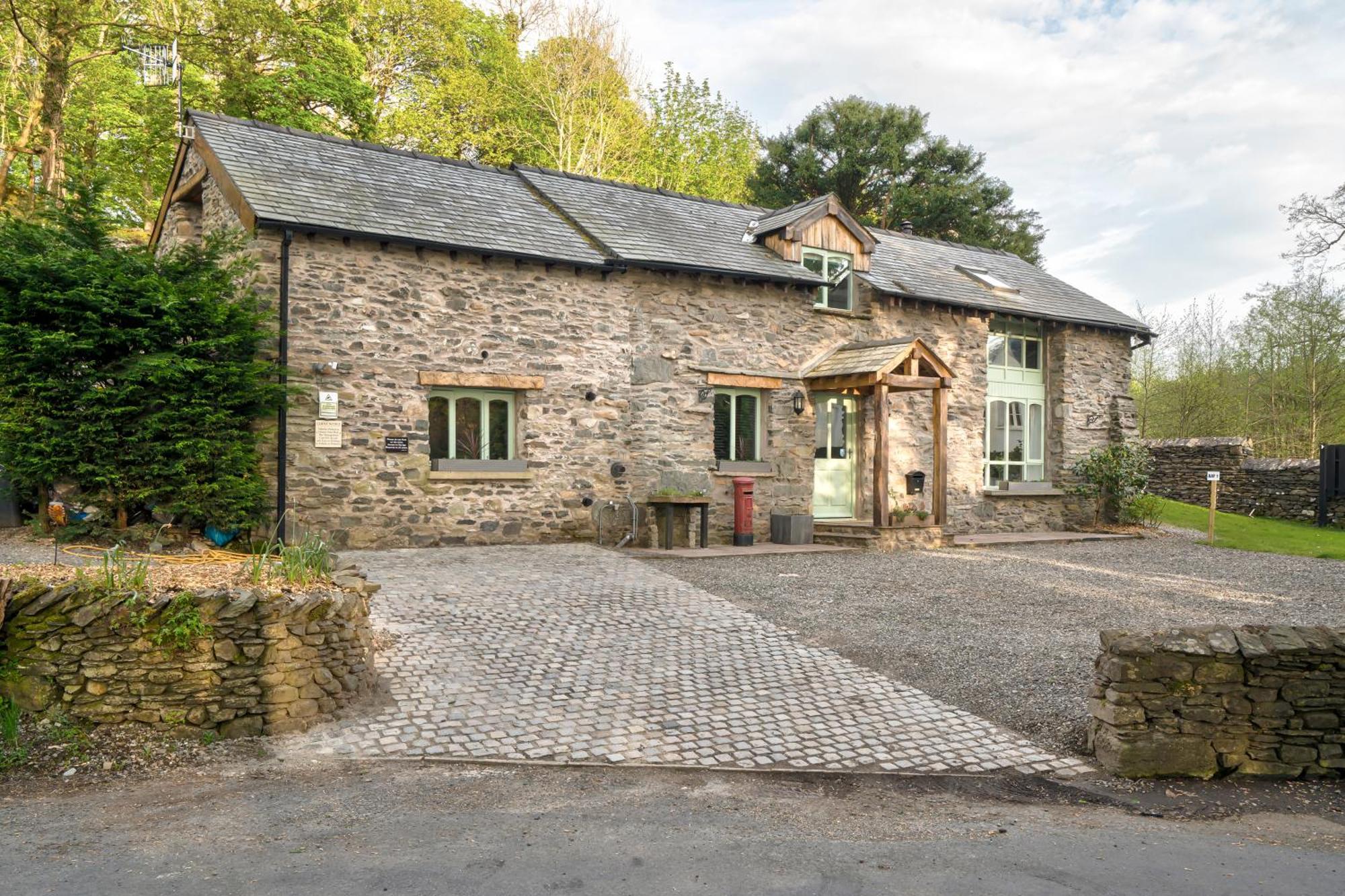 Aphrodites Group Hotel Bowness-on-Windermere Exterior photo