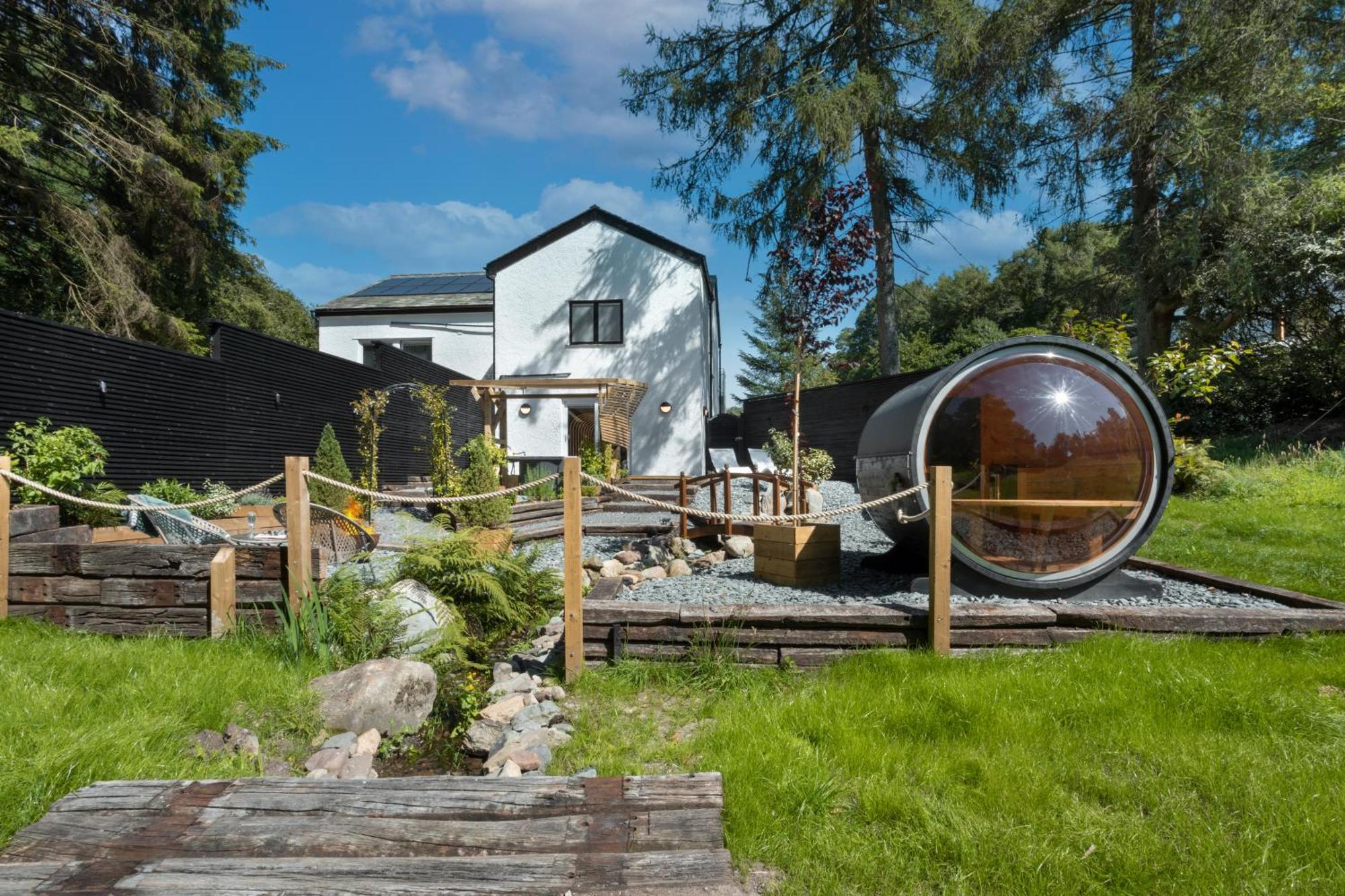 Aphrodites Group Hotel Bowness-on-Windermere Exterior photo