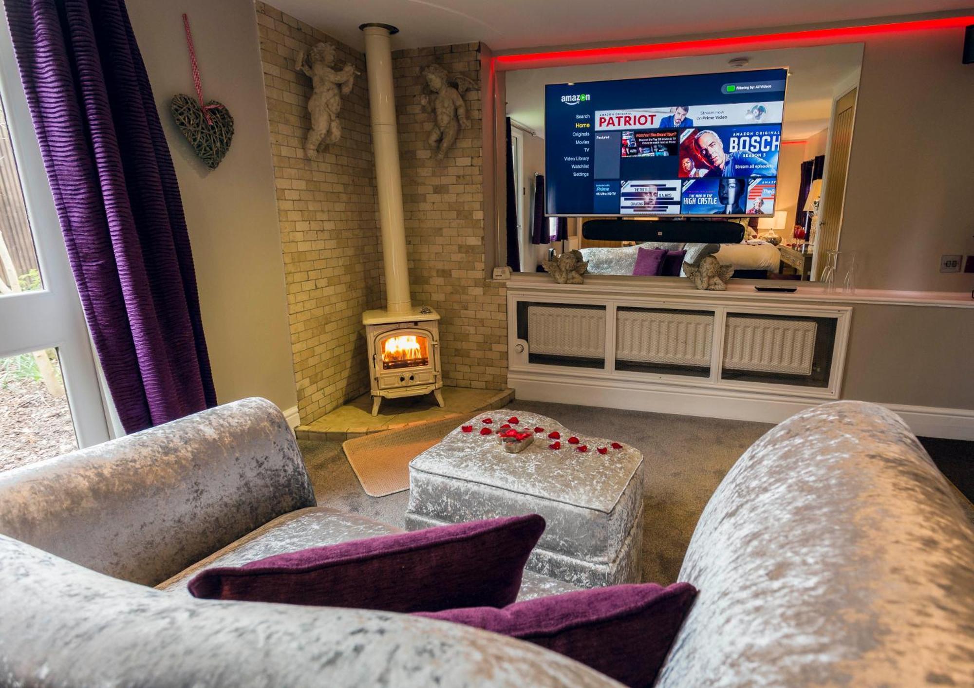Aphrodites Group - Luxury Hot Tub Suites In Central Lake District! Bowness-on-Windermere Exterior photo