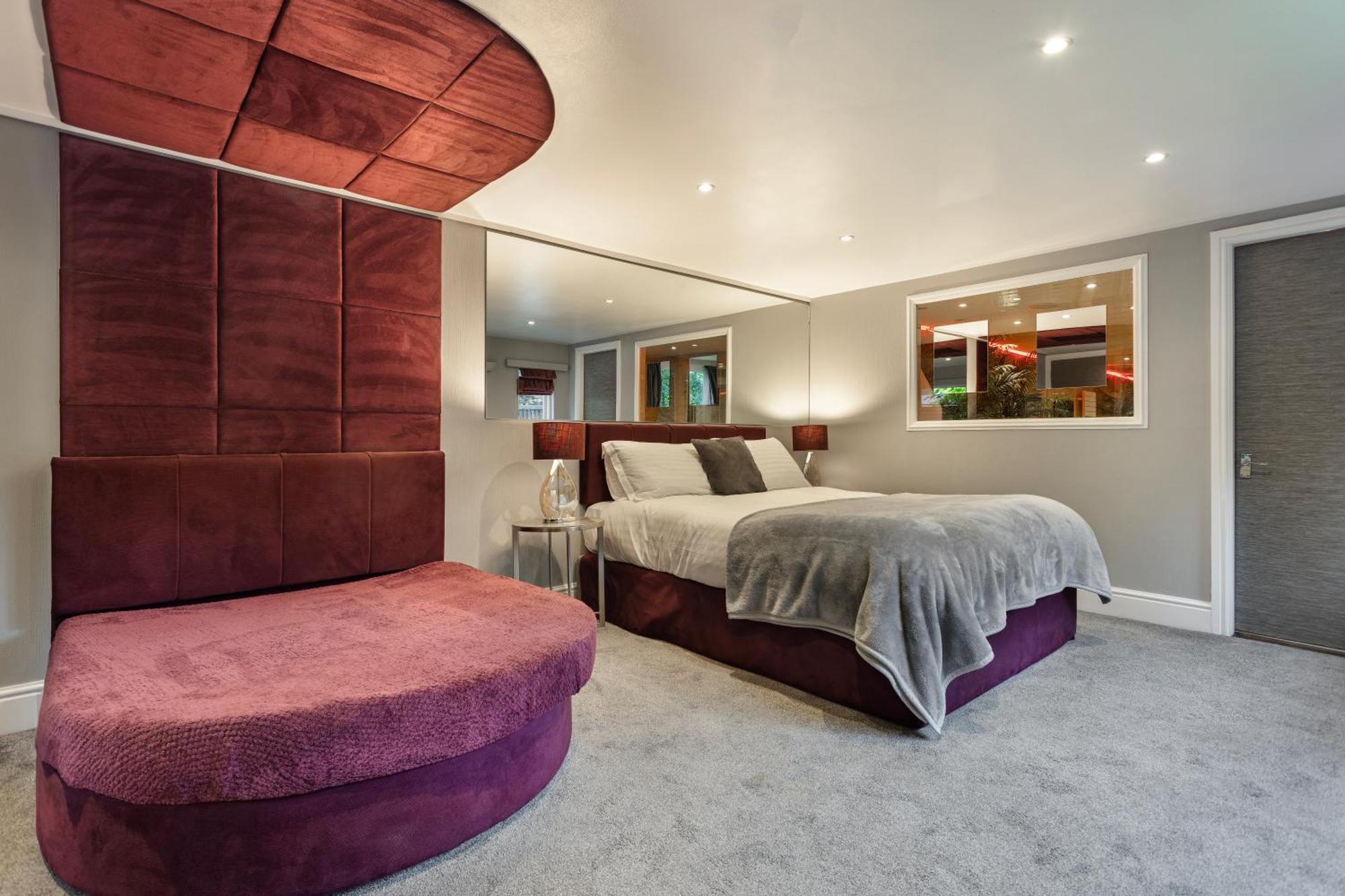 Aphrodites Group - Luxury Hot Tub Suites In Central Lake District! Bowness-on-Windermere Exterior photo