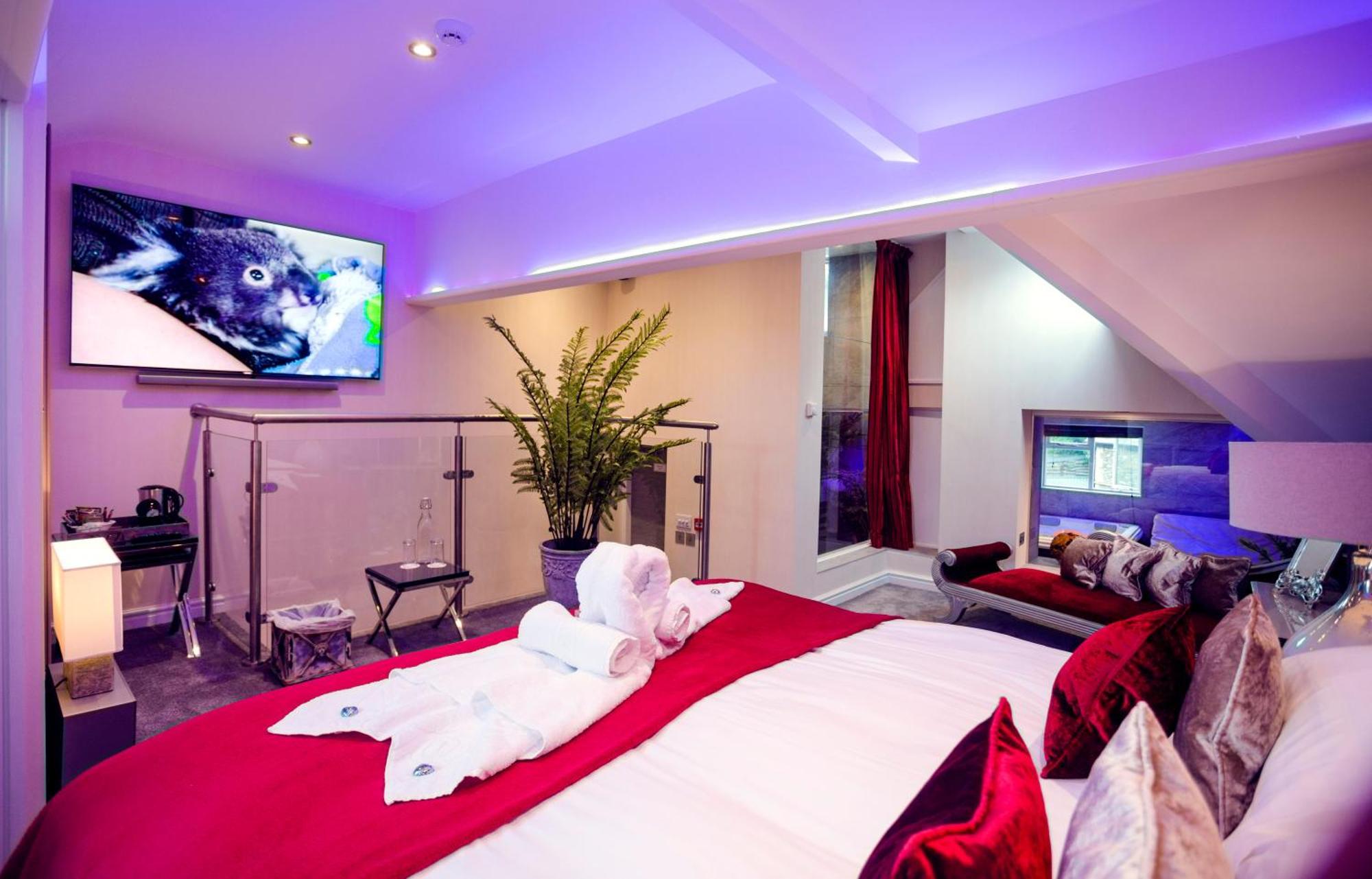 Aphrodites Group - Luxury Hot Tub Suites In Central Lake District! Bowness-on-Windermere Exterior photo