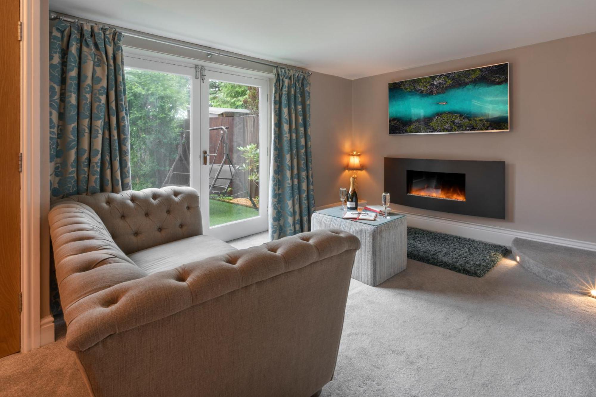 Aphrodites Group - Luxury Hot Tub Suites In Central Lake District! Bowness-on-Windermere Exterior photo